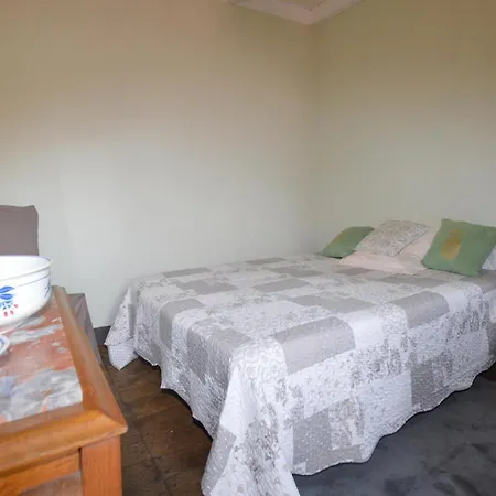 2 Bedroom Gorgeous In Marignana