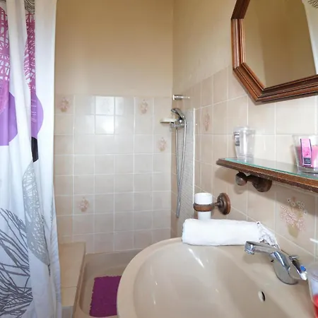 2 Bedroom Gorgeous In Hébergement de vacances Marignana